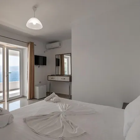 Fabeno 3* Sarandë