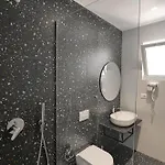 Fabeno Penzion Sarandë
