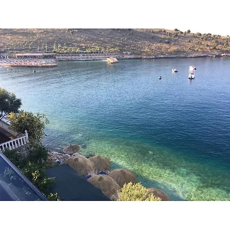 Fabeno Guest house Sarande
