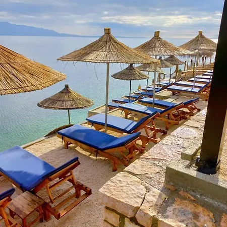 Fabeno Guest house Sarande